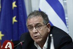 Αιφνιδιαστική επίσκεψη Μουζάλα στον καταυλισμό της Μόριας