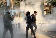 Αιματηρή νύχτα διαδηλώσεων στο Ιράν - 9 άνθρωποι νεκροί στους δρόμους