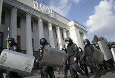 Διαλύθηκαν τα Ουκρανικά ΜΑΤ