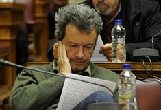 Τατσόπουλος: “Παραιτούμαι και κρατάω την έδρα”