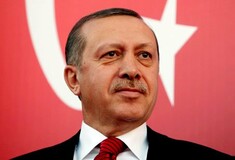 Η τουρκική αντιπολίτευση ζητά την παραίτηση του Ερντογάν