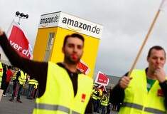Απεργία μέσα στις γιορτές από τους εργαζόμενους της Amazon