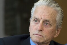 Ο Μάικλ Ντάγκλας κατηγορείται για σεξουαλική παρενόχληση αλλά λέει πως η ιστορία «βρωμάει»