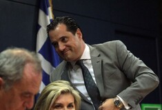 Άδωνις: Αν πέσει η κυβέρνηση θα βγάλω τα λεφτά μου έξω