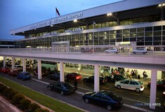 Συναγερμός στο αεροδρόμιο του Βελιγραδίου υπό τη σκιά του ιού Έμπολα