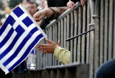 Περήφανη για το γιο της δηλώνει μητέρα μαθητή που αποβλήθηκε λόγω σέλφι στην παρέλαση