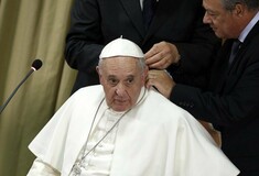 Υπέρ του λίγου «ξύλου» στα παιδιά ο Πάπας