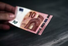 Goldman Sachs: Στα 18 δισ. ευρώ οι εκροές καταθέσεων στην Ελλάδα