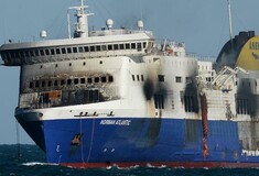 Απανθρακωμένο πτώμα βρέθηκε στο Norman Atlantic
