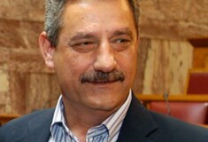 Φεύγει κι ο Κουράκος από τον Καμμένο
