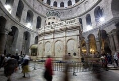 Σε μια σπάνια κίνηση, εκκλησιαστικοί ηγέτες έκλεισαν τον Ναό της Αναστάσεως στην Ιερουσαλήμ