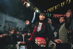 “Bacha bazi”: Η ιστορία των σεξουαλικών σκλάβων του Αφγανιστάν