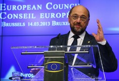 Σουλτς: Επικίνδυνη η οικονομική κατάσταση της Ελλάδας