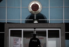«Η τιμωρία για τις πράξεις των δύο Ελλήνων στρατιωτικών είναι 5 χρόνια φυλακή» γράφει το Anadolu