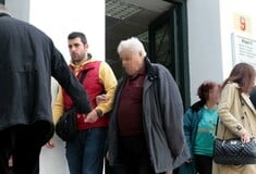 Ελεύθερος αφέθηκε ο 88χρονος που πυροβόλησε κατά των δυο ληστών