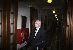 Ο Δραγασάκης άφησε ανοιχτό το ενδεχόμενο αύξησης του κατώτατου μισθού από φέτος