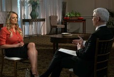 Η πορνοστάρ Στόρμι Ντάνιελς μίλησε για τη σεξουαλική σχέση της με τον Ντόναλντ Τραμπ και τις απειλές που δέχθηκε