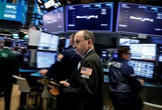 «Βουτιά» 700 μονάδων στον Dow Jones προκάλεσε ο Τραμπ με τους δασμούς