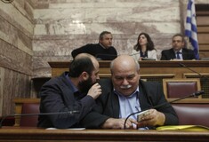 Άγρια κόντρα και εντάσεις στη Βουλή για την ΠΝΠ των ταμειακών διαθέσιμων