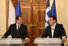 «Ναι» από Αναστασιάδη στο αίτημα Τσίπρα για παράταση