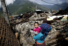 Περισσότεροι από 7.000 οι νεκροί στο Νεπάλ