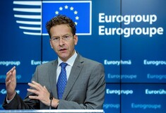 Bloomberg: Το Eurogroup συμφώνησε για το δάνειο - γέφυρα στην Ελλάδα