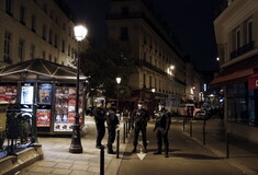 «Ο Αλλάχ είναι μεγάλος» φώναζε ο δράστης της επίθεσης στο Παρίσι - Το Ισλαμικό Κράτος ανέλαβε την ευθύνη