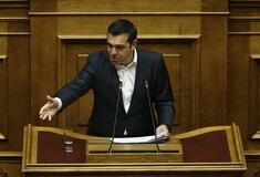 Τσίπρας στη Βουλή: Έμειναν τα τελευταία μέτρα της διαδρομής για την έξοδο από τα μνημόνια