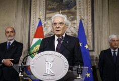 Η Ιταλία βυθίζεται σε πρωτόγνωρη πολιτική κρίση