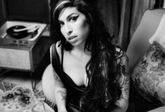 To επίσημο trailer του ντοκιμαντέρ για την Amy Winehouse