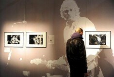 Έκθεση με προσωπικά αντικείμενα του Κερτ Κομπέιν ανοίγει τις πύλες της στην Ιρλανδία