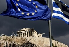 Bloomberg: To αργότερο μέχρι τη Δευτέρα θέλει συμφωνία ο Γιούνκερ