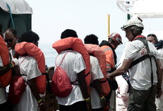 Ο Σαλβίνι κλιμακώνει τη σύγκρουση με τις ΜΚΟ που διασώζουν μετανάστες: Να βρείτε αλλού λιμάνια