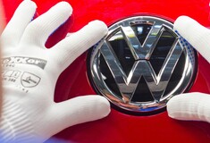 Οι περισσότεροι Γερμανοί συνεχίζουν να θεωρούν τα αυτοκίνητα της VW εξαιρετικά