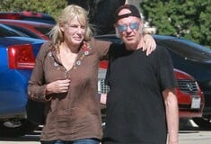 Παντρεύτηκαν ο Νιλ Γιανγκ και η Ντάριλ Χάνα