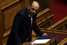 Boυλευτής του Ποταμιού ζητά ενίσχυση του Μητσοτάκη