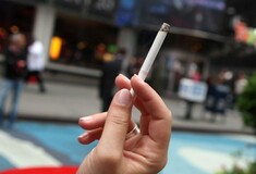 Απαγόρευση του καπνίσματος σε πάρκα και παραλίες ζητά η Ελληνική Αντικαρκινική Εταιρεία