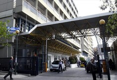 Επέστρεψε στον Ευαγγελισμό ο χειρουργός με τα φακελάκια