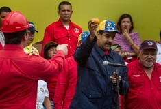 Οι πολίτες της Βενεζουέλας συγκέντρωσαν σχεδόν 2 εκατ. υπογραφές για να διώξουν τον Μαδούρο