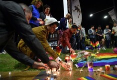 Όλοι διαφωνούν για το αν στο Ορλάντο έγινε ομοφοβικό ή μόνο ισλαμιστικό χτύπημα