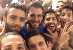 H Eθνική και το selfie σπάσανε τα ρεκόρ στο ίντερνετ