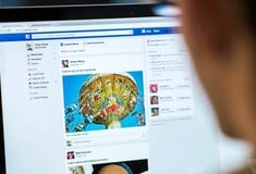 Πώς το Facebook κηρύσσει τον «πόλεμο» στις ψευδείς ειδήσεις και τα hoaxes