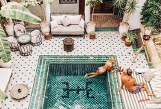 Γιατί όλοι οι χρήστες του Instagram ανεβάζουν την ίδια φωτογραφία από αυτή την ειδυλλιακή πισίνα στο Μαρόκο;