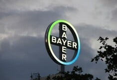 Aνακοινώθηκε η εξαγορά-μαμούθ της Monsanto από την Bayer