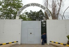Τέσσερις νέοι από το λύκειο των φυλακών Αυλώνα πέρασαν στο πανεπιστήμιο