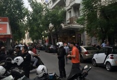 Κατάληψη του Ρουβίκωνα στο υπουργείο Μεταφορών στο κέντρο της Αθήνας