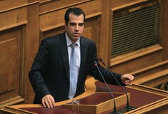Η ανακοίνωση του Ιατρικού Κέντρου Αθηνών για την κατάσταση του Θάνου Πλεύρη