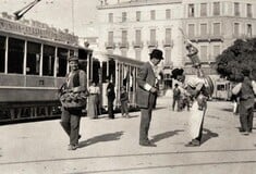 Μικροπωλητές στην Ομόνοια, γύρω στο 1910