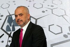 Προκλητικές δηλώσεις Έντι Ράμα με αφορμή τη Χειμάρρα: Αν η Ακρόπολη στέκεται ακόμα, οφείλεται και στην Αλβανία