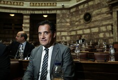 Αντιδράσεις για τη δήλωση Γεωργιάδη "Σε οποιοδήποτε μέρος του κόσμου και αν πας, όταν πεις ότι είσαι κομμουνιστής σε βάζουν φυλακή"